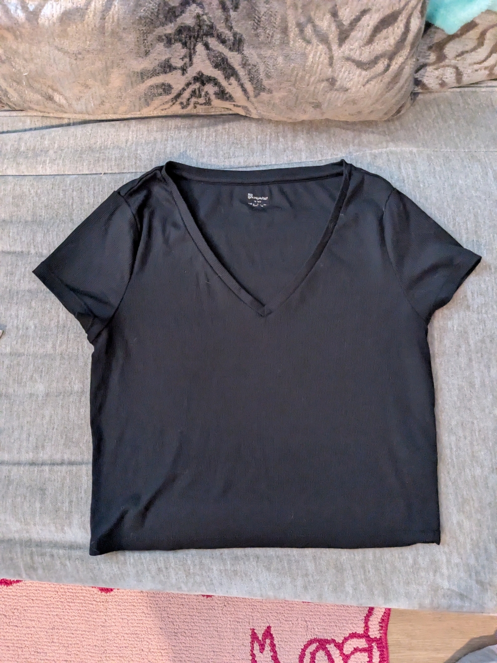 Women's Black V-Neck Short Sleeve Croptop, M